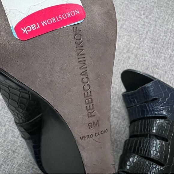 Rebecca Minkoff Sonny Embossed Peep Toe Wedge Booties Size 9 Navy Blue Black - Picture 10 of 10